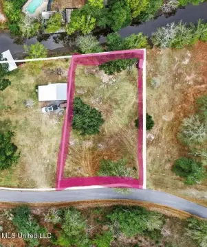 Cleared Lot Near Coastal Amenities