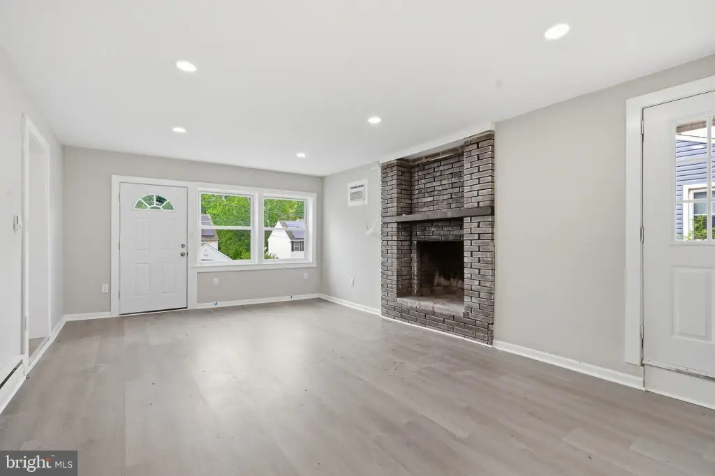 Picture 5