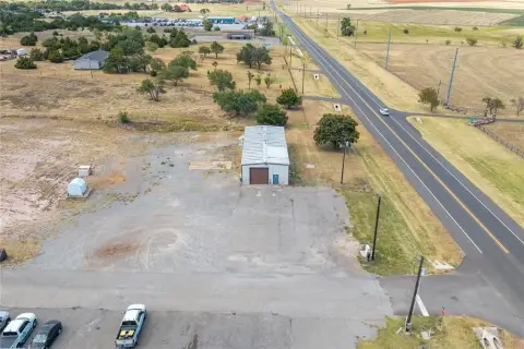 Highway-Front Flex Space