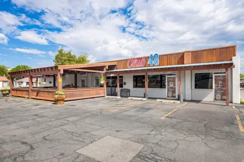 Turnkey Bar with Active Liquor License