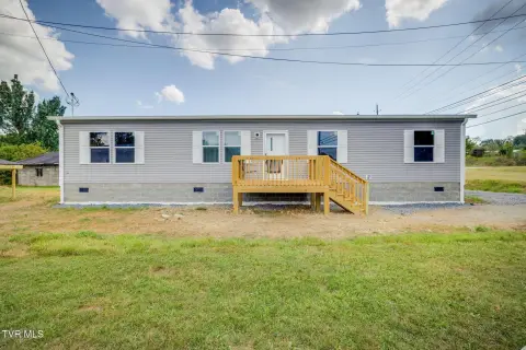 Live-Work Space with Parkway Frontage