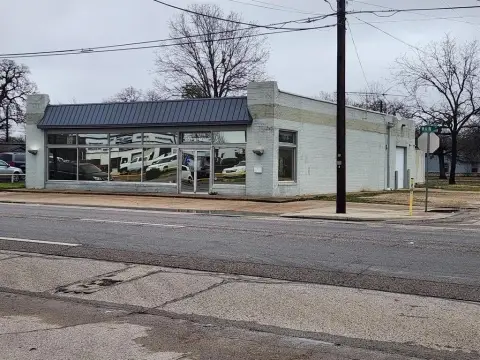 Prime Retail Space on Main