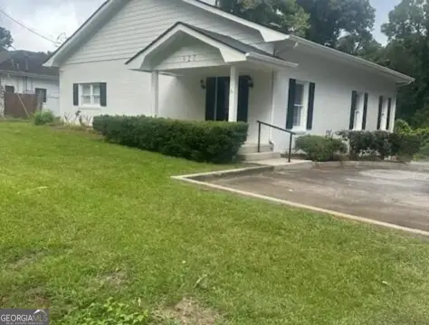 Renovated Office Building For Lease