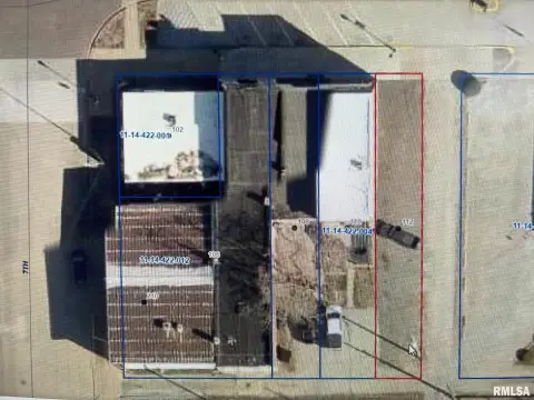 Commercial Lot in Petersburg Square