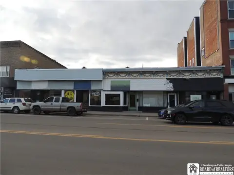 Falconer Commercial Location with Income