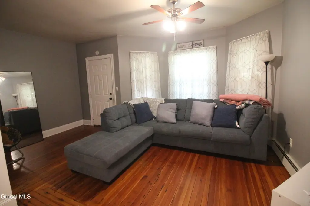 Picture 6
