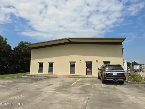 Broussard Commercial Property For Sale