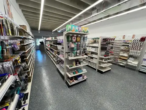 Hialeah Business Opportunity For Sale