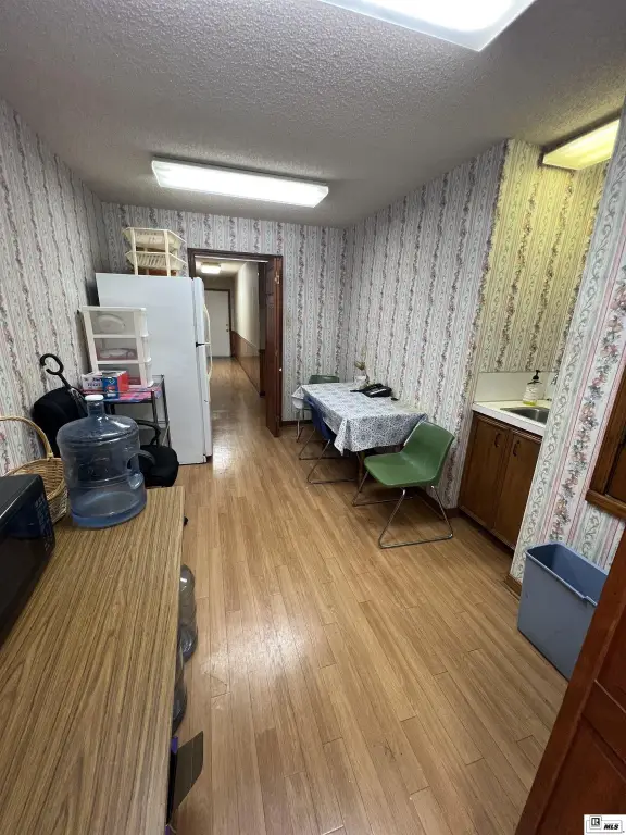 Picture 25