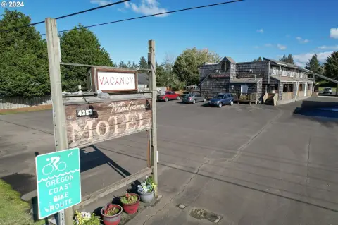 25-Unit Motel with Storage Building