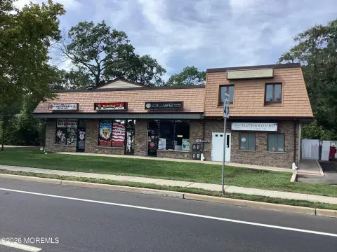 Office Units with Display Windows