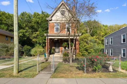 Three-Story Duplex Near Mt. Airy