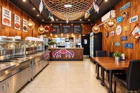 Restaurant Space with Existing Infrastructure