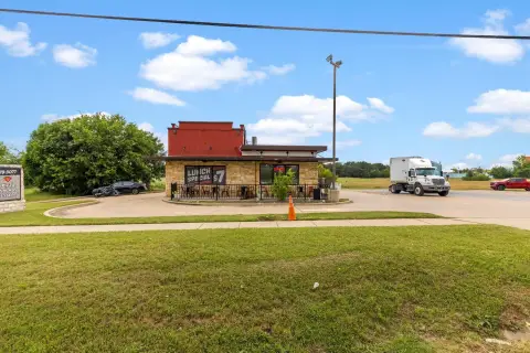 Freestanding Drive-Through Restaurant