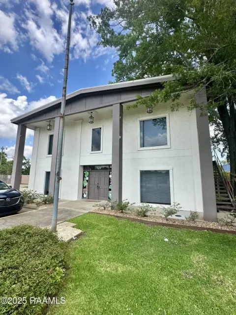 Renovated Office/Warehouse with Stabilized Yard