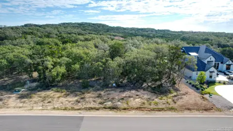 Residential Land in Belle Oaks