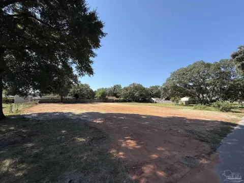 Residential Lot in Gulf Breeze