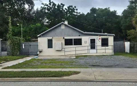 Versatile Mixed-Use Property in Orlando
