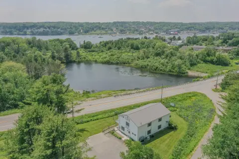 Versatile Commercial Building in Belfast