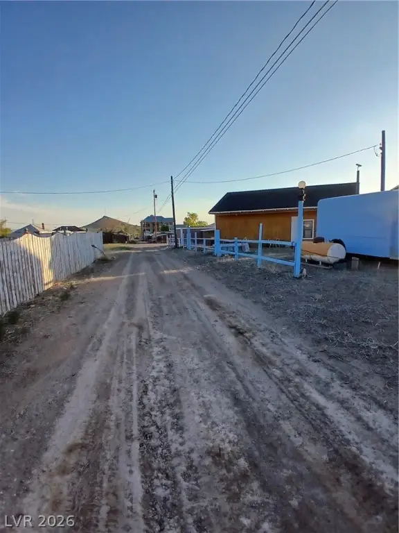 Picture 19