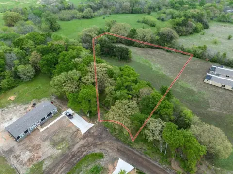 Residential Lots Near Bonham Lakes