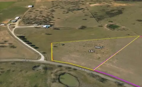 Unrestricted Land in Horse Country