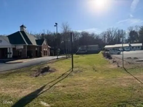 Sevierville Commercial Opportunity For Sale