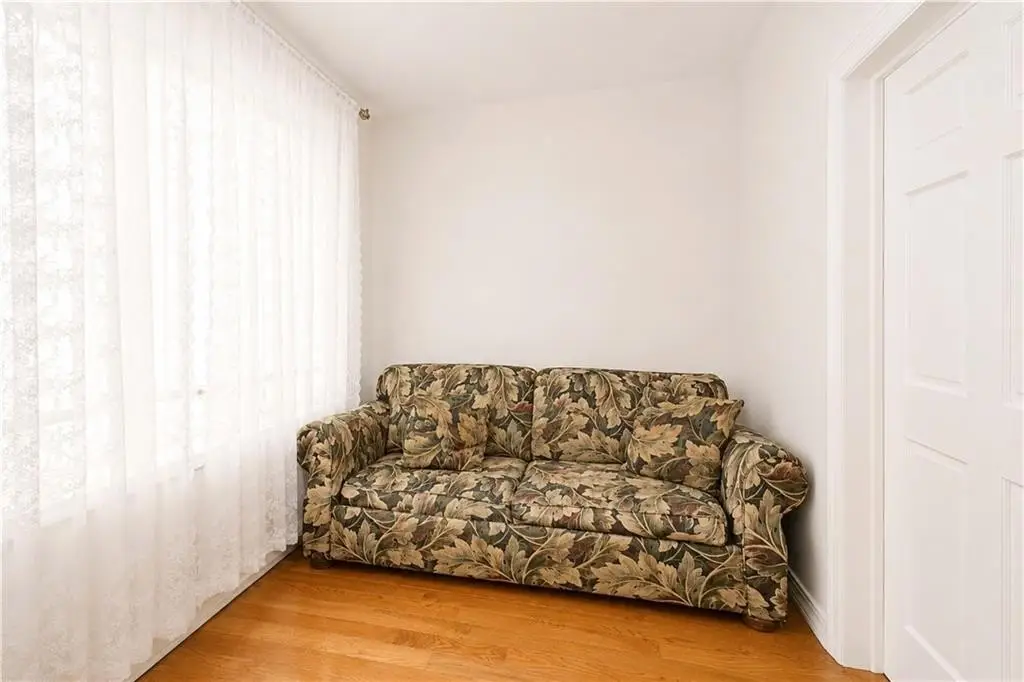 Picture 7
