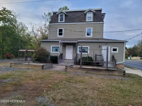 Established Bar with Liquor License