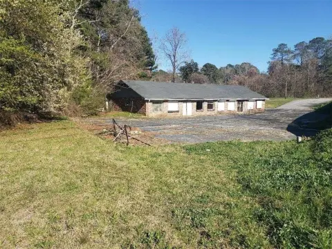 Fairburn Strip Mall Opportunity