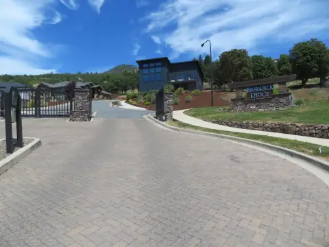 Residential Lot with Panoramic Views