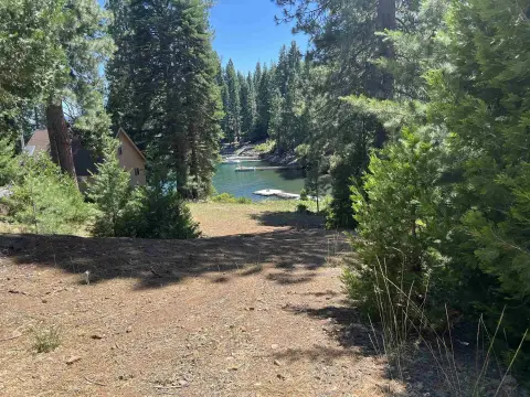 Lake Almanor Residential Lot