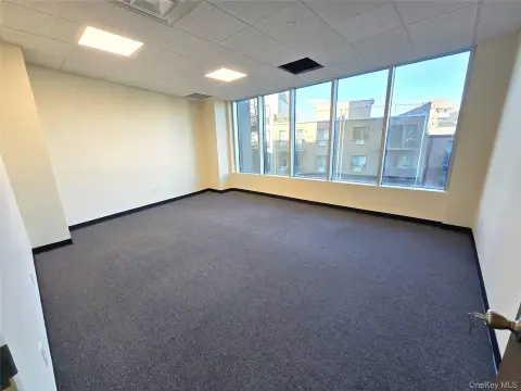 Modern Office Space in Astoria