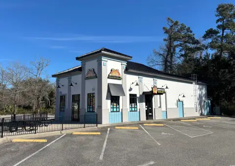 Pawleys Island Restaurant with Drive-Thru