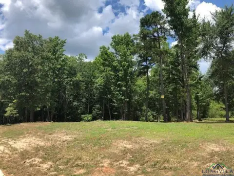 Residential Lot in White Oak