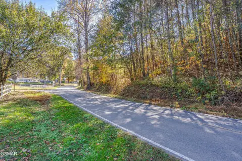 Residential Land in Dandridge, TN