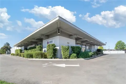 Oakland Flex/Manufacturing Building for Sale