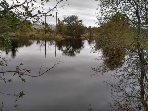 Llano Farm with Lake
