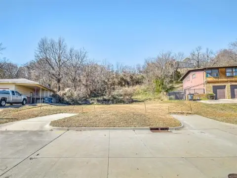 Residential Lot in Reservoir Hill