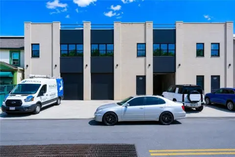 Flex Space with Warehouse Office Layout