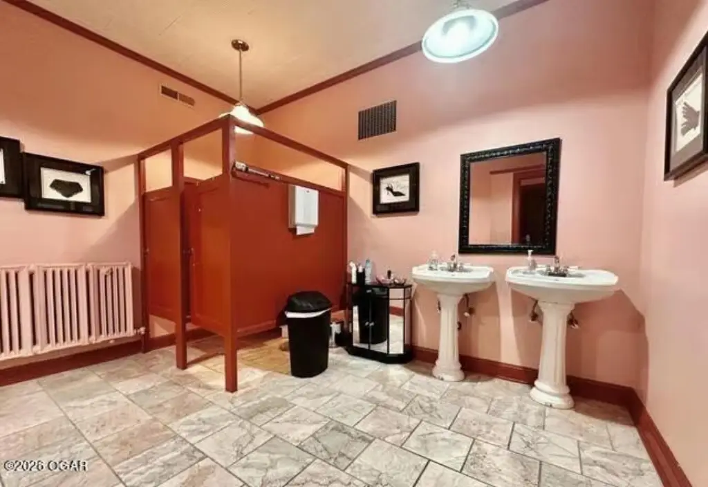 Picture 10