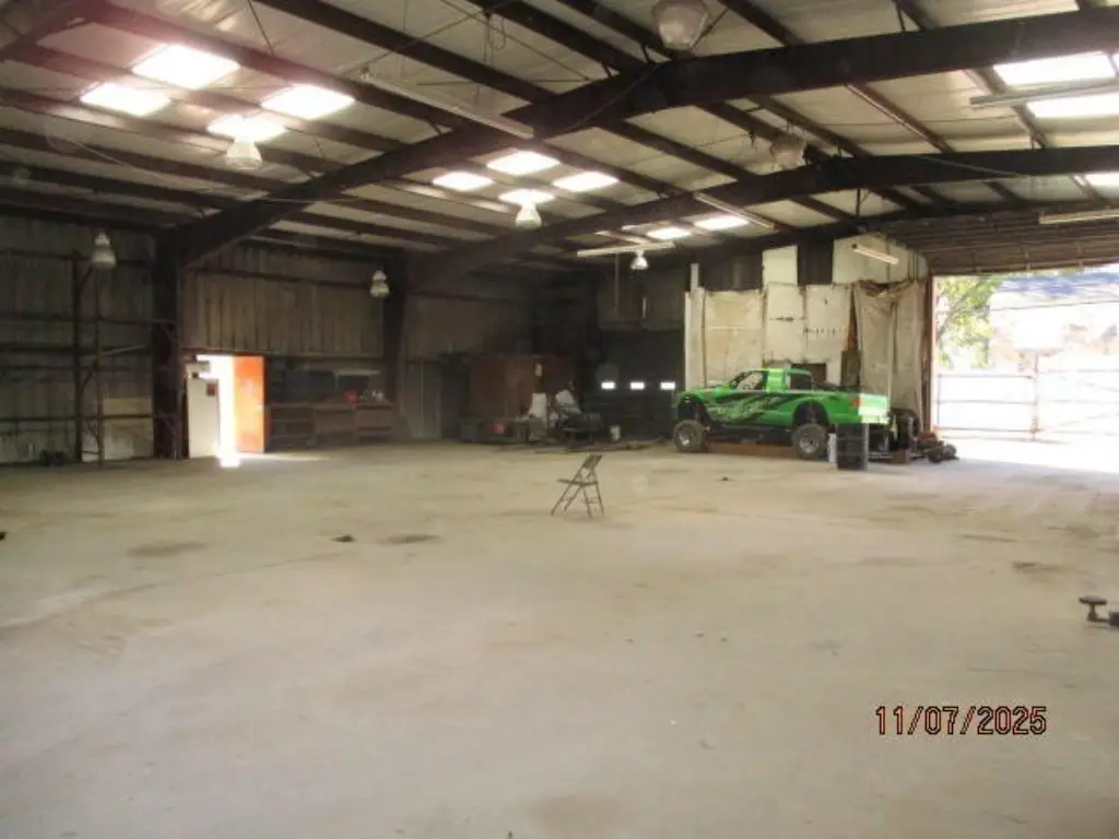 Picture 3