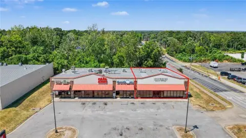 End-Cap Retail Suite