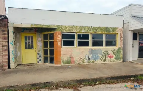 Seadrift Commercial Unit on Main