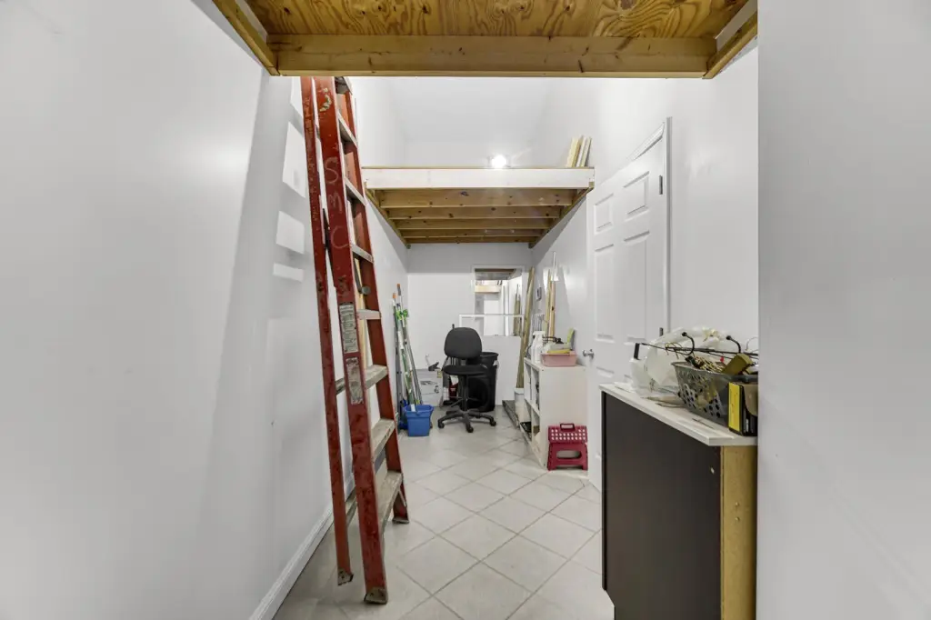 Picture 18