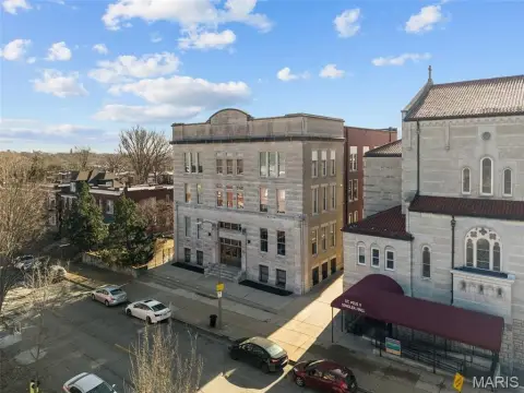 Historic St Louis Apartment Building