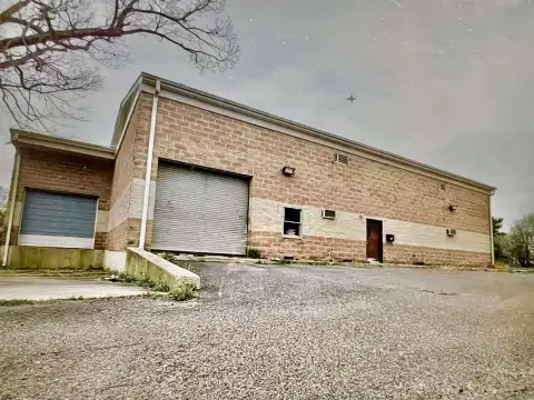 Pleasantville Warehouse with Office Space
