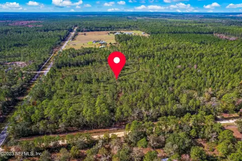 15 Acres in Interlachen, FL