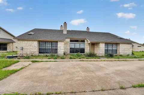 15-Unit Apartment Property