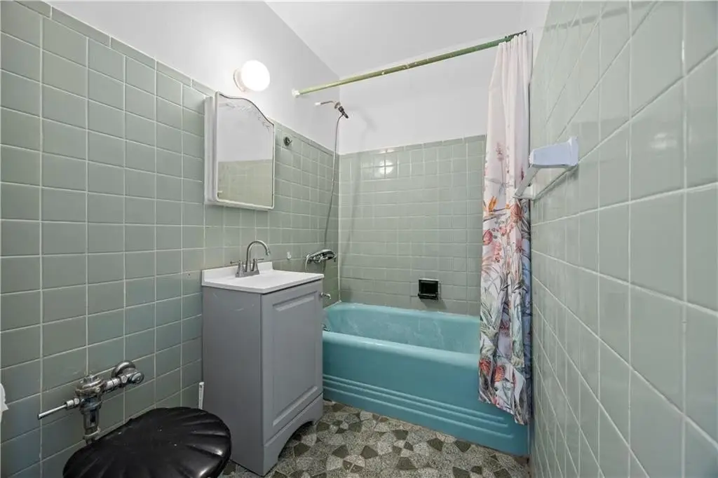 Picture 11